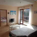 Apartment Yastrebetz View *