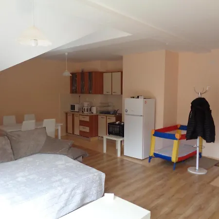 Апартамент Yastrebetz View Боровец